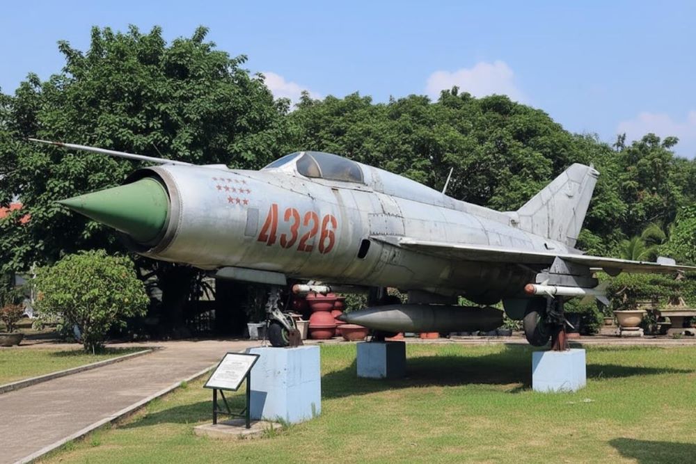 MiG-21 số hiệu 4326 từng được Anh hùng Nguyễn Văn Cốc điều khiển, trở thành “cánh én bạc” gieo rắc nỗi kinh hoàng cho không lực Mỹ trên bầu trời miền Bắc.